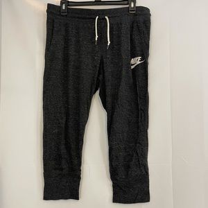 Nike Crop Pants